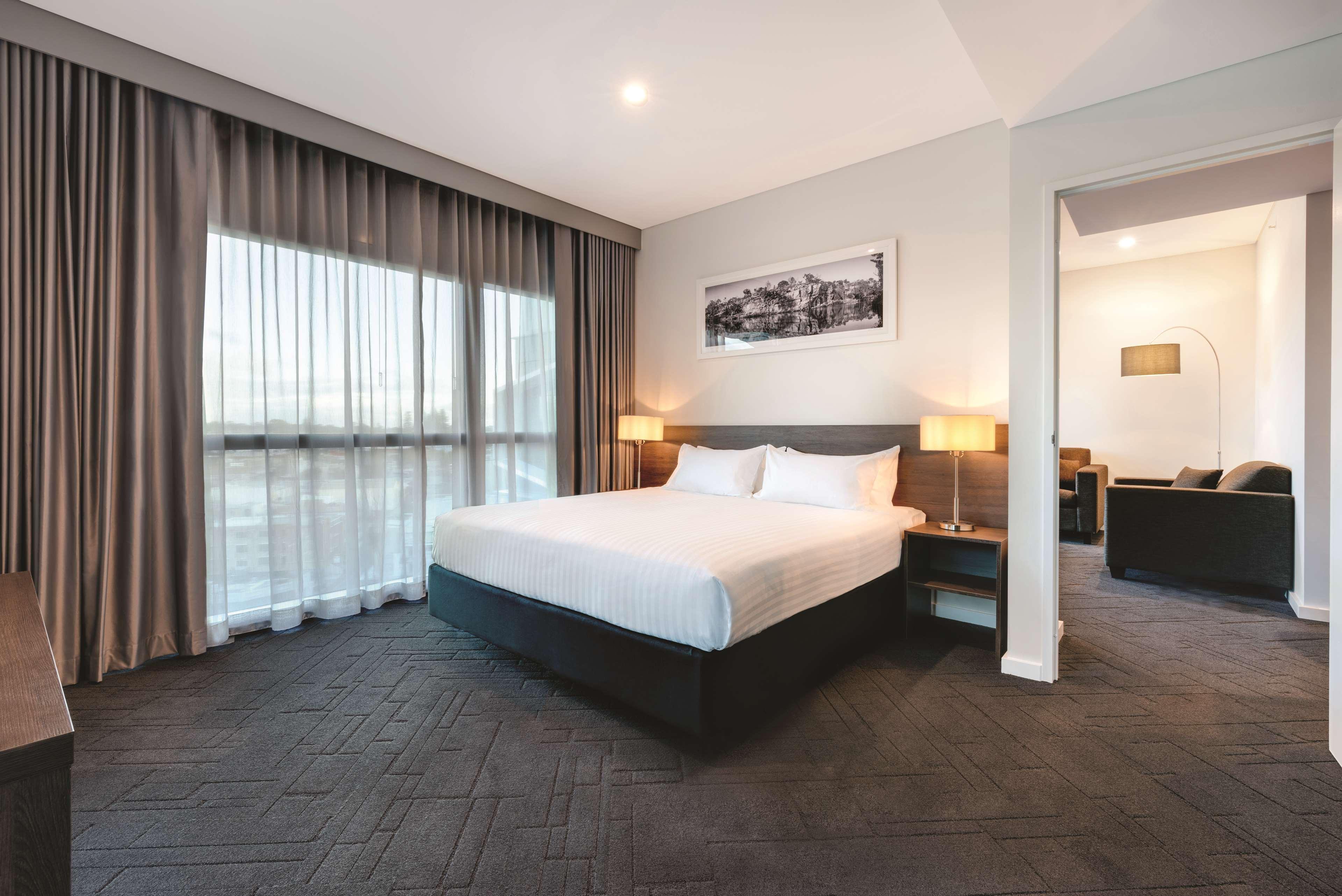 Vibe Hotel Subiaco パース エクステリア 写真