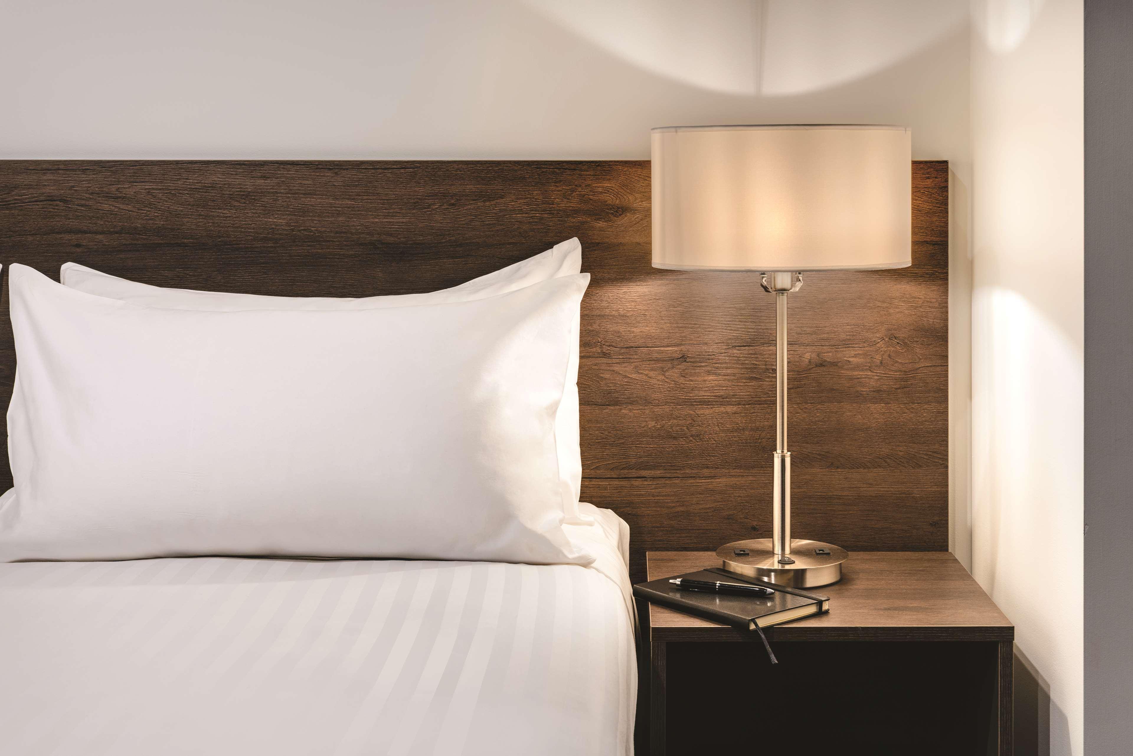 Vibe Hotel Subiaco パース エクステリア 写真