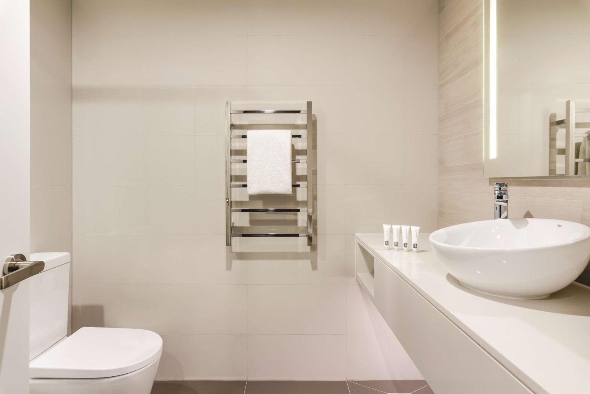 Vibe Hotel Subiaco パース エクステリア 写真