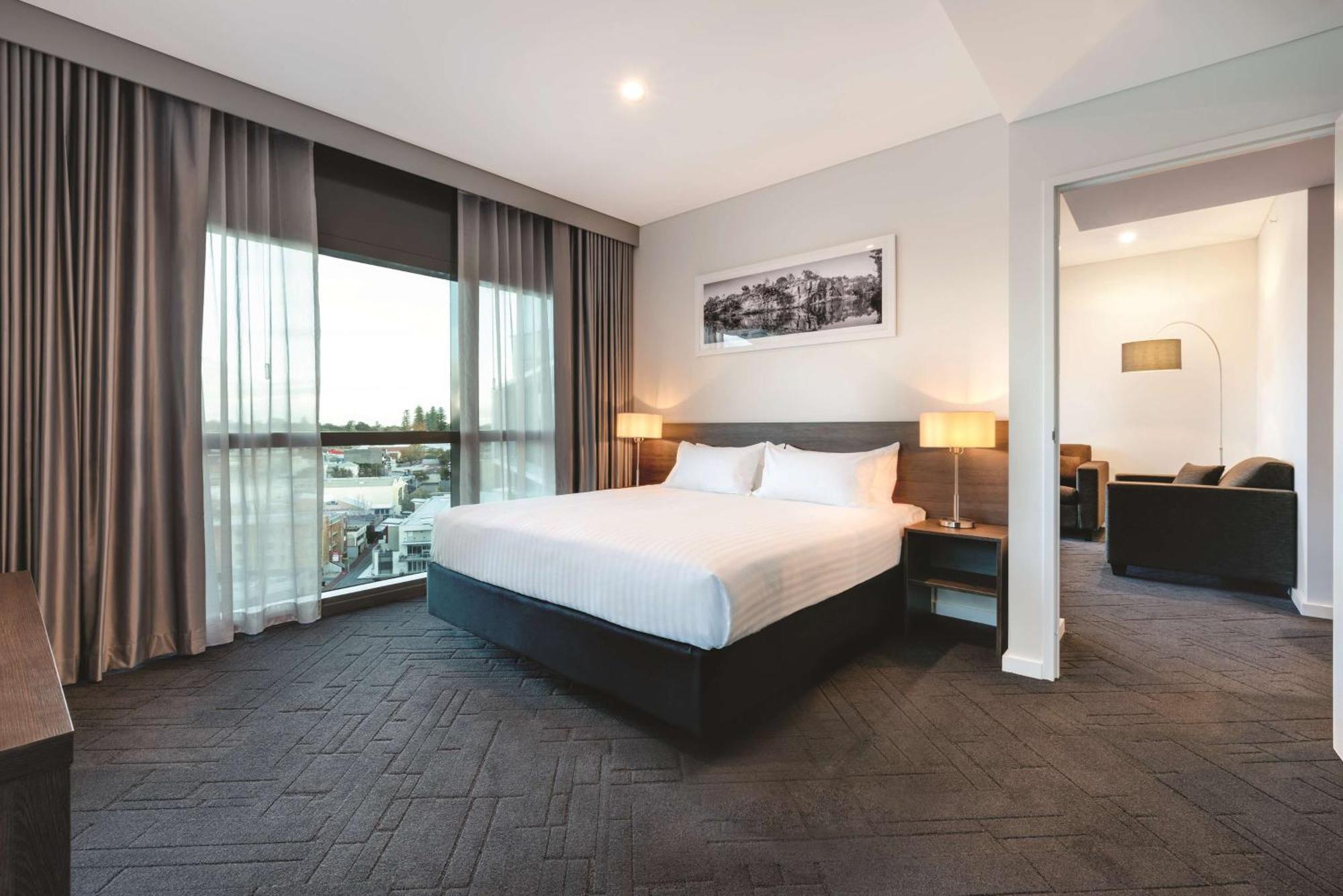 Vibe Hotel Subiaco パース エクステリア 写真