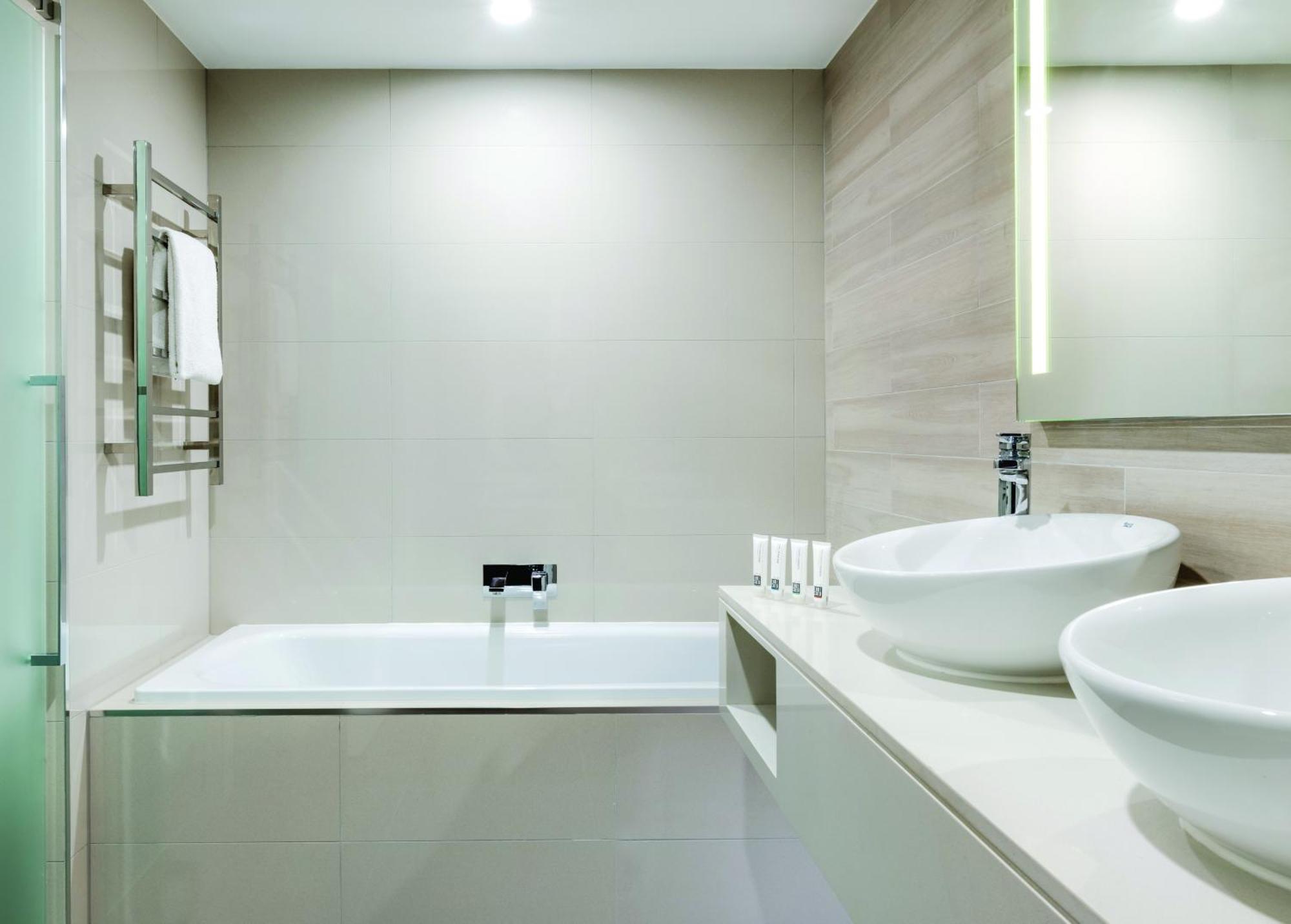 Vibe Hotel Subiaco パース エクステリア 写真
